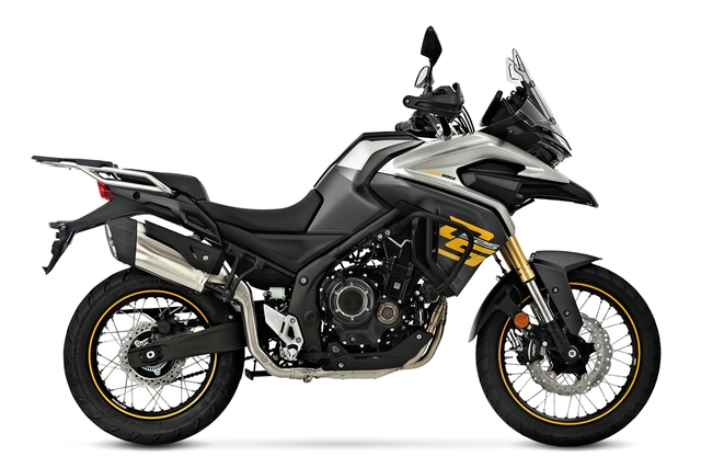 Candado antirrobo en moto estacionada